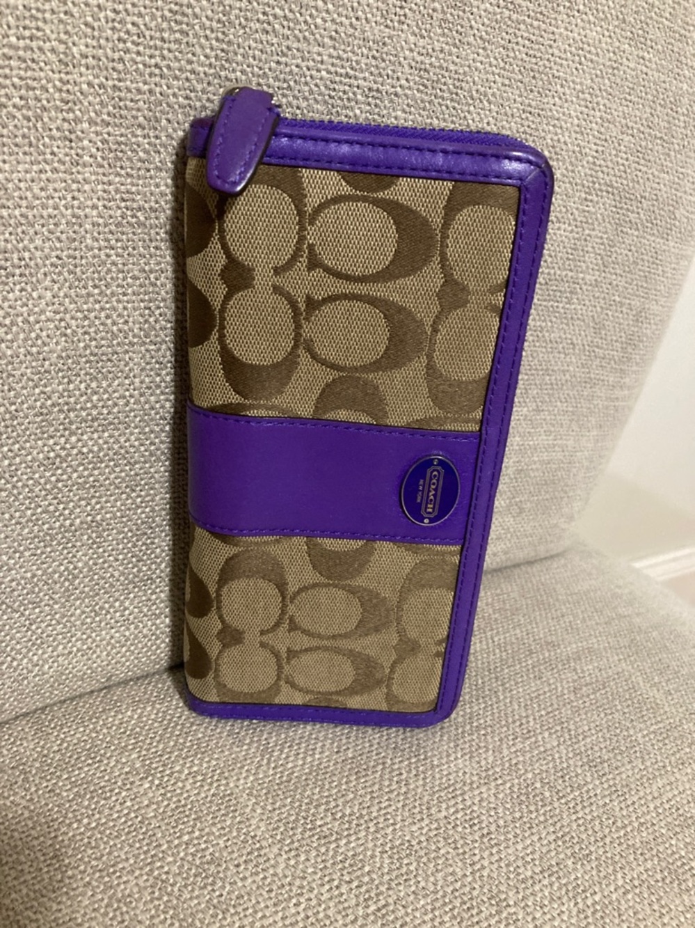 Rehab Bags & Wallets - Picture 3 of 14
